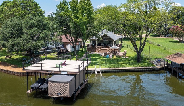 nLakefront Oasis – Dock, Patio & Blackstone Griddle