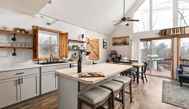 nNEW OWNER SPECIAL! Cozy Mountain Chalet with Fire Pit & Hot Tub
