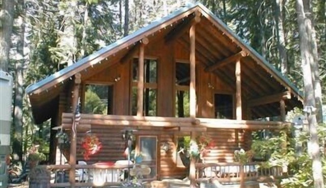 nnThe snow is here for the winter! The snowy hills and trails await