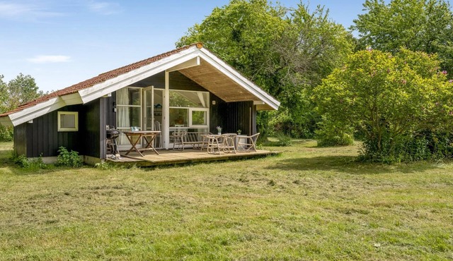 "Nnykka" - 125m from the sea by Interhome