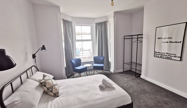 No.1 Richmond Apartments