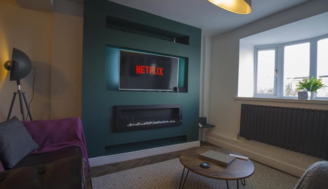 No.10 - Luxury Mumbles Home with a View