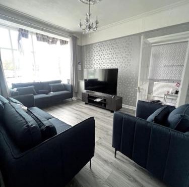 No. 206 - Spacious 5 Bed