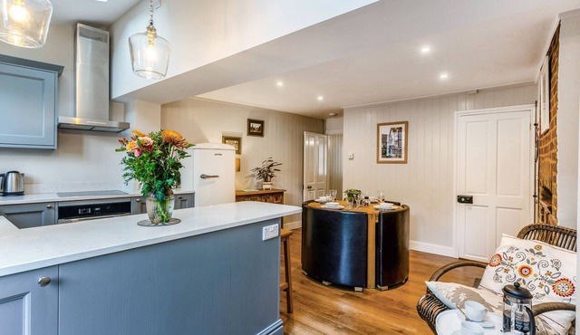 No. 32 Upper High Street WestgateCottage