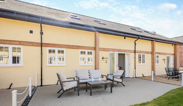 No 4 - Kempton Park - UK47939