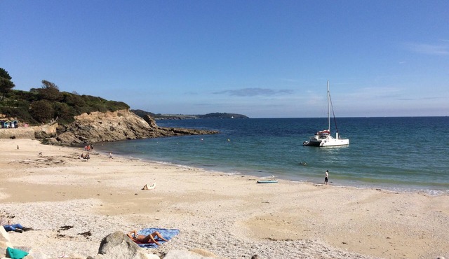 No.48 Falmouth - 10 minutes walk to the beach (Sleeps 6)