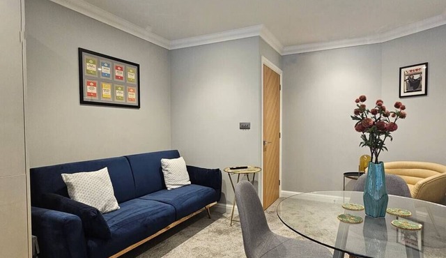 No.5 - The Philog by Switchback Stays