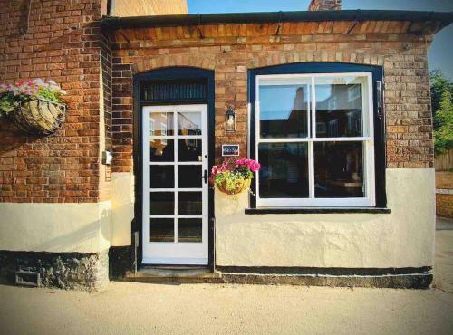 No 56-Self contained boutique studio in Southwell