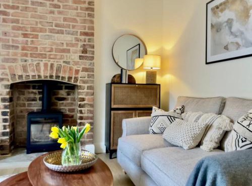 No 6 Bowling Green Yard