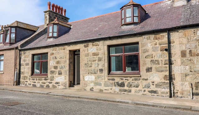 NO.9 NORTH ST, pet friendly, country holiday cottage in Fraserburgh