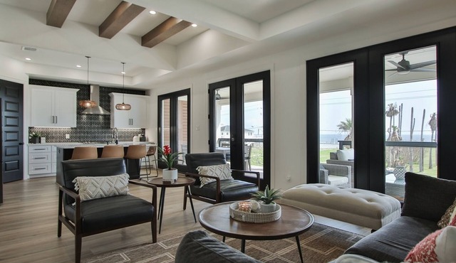 No Agenda! Beautiful bay views. It's time to relax and have fun.