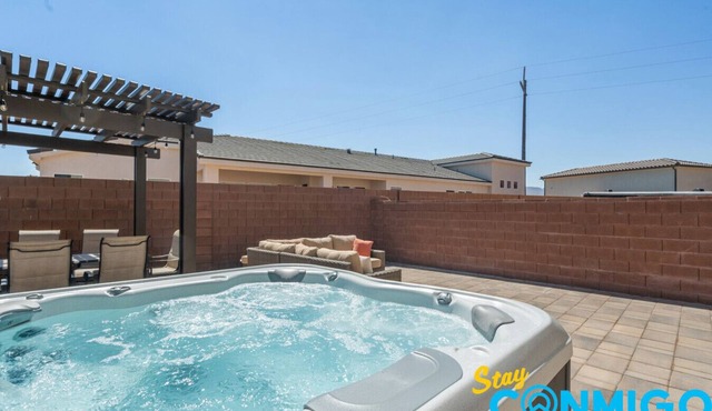 NO CHORES|Zion's Gate|Private Hot Tub+Shared Pool