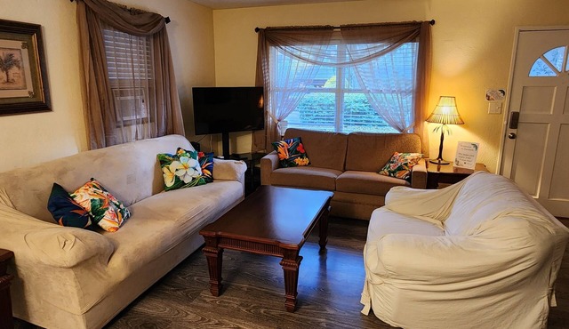 No Cleaning Fee! Florida Themed 4br Home for up to 8