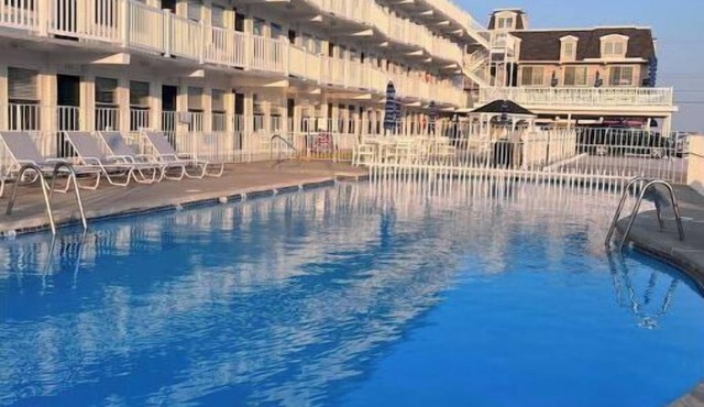 No cleaning fee! Sunny Wildwood Crest condo! Perfect spot, 1 block to beach ☀️🌊