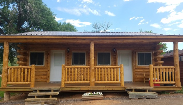 No Name City Luxury Cabins & RV