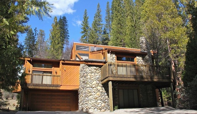 NO PARK RESERVATIONS NEEDED! INSIDE YOSEMITE PK FRANK LLOYD WRIGHT INSPIRED HOME