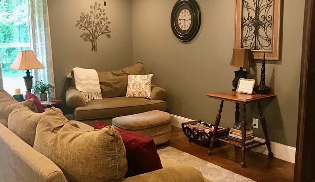 NO PETS. fully furnished, sleeps four. Beautiful retreat and close to town.
