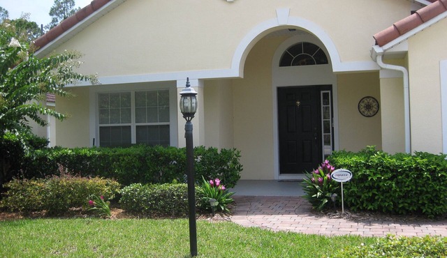 No Rear Neighbors/Close to Disney/SW Facing Pool