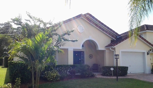 No Rear Neighbours/Close to Disney/South West Facing Pool & Spa