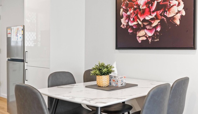 No stairs, Payneham South cosy 2BR unit 4. Linen hire inc. + Aircon throughout!