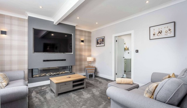 No15 Ellis House - Donnini Apartments