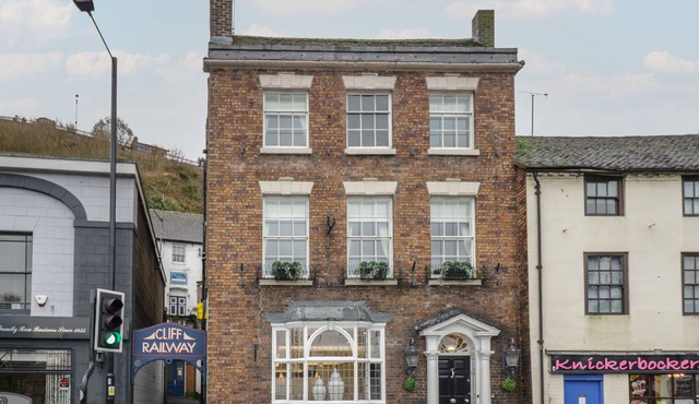 NO3 ON THE SEVERN, family friendly, with a garden in Bridgnorth