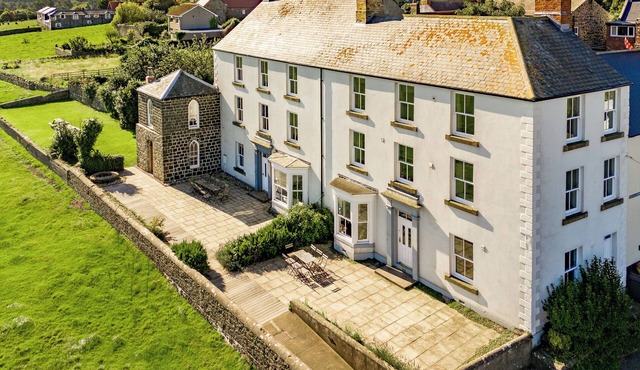 NO6 SEA LANE, family friendly, country holiday cottage in Embleton