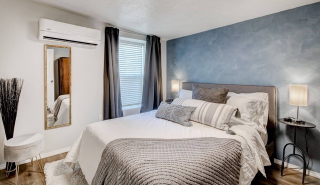 Nob Hill Oasis B | 1 Bed, 1 Bath