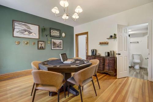 Noble Crest Cozy Apartment for Poker Nights