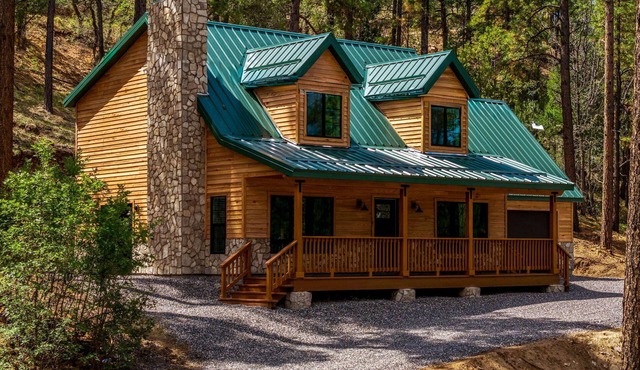 Noble Estates Cabin, Luxe Forest Escape