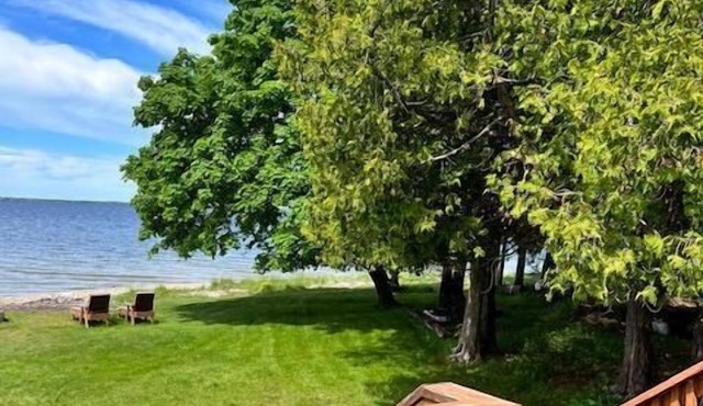 Noc's Landing: Sun-Soaked Days & Starry Nights – Your Summer Escape Awaits!