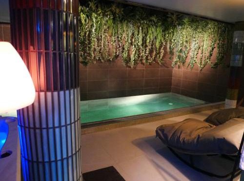 Nocturnal Spa Package Midnight to Noon