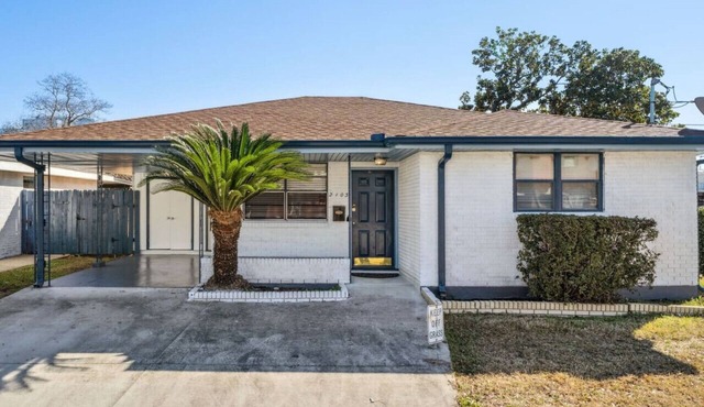 NOLA Safe(2BD) Vacation hub!