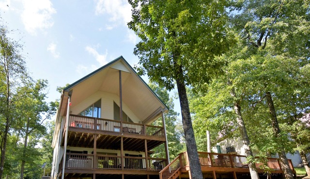Nolin Lake Water Front Home 30 Minutes from Mammoth Cave