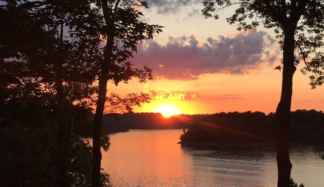 Nolin LAKEFRONT Cabin @ Mammoth Cave
