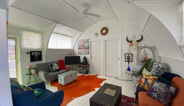 Nomad's Nest- on the Hunter Valley Door Step