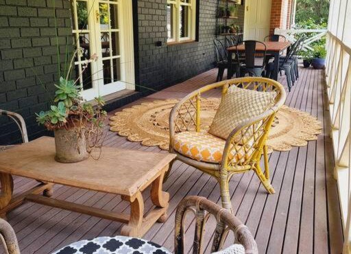 Noonan House, 5 bedrooms. Hop & skip to town