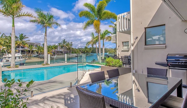 Noosa Sound, waterfront, value for money