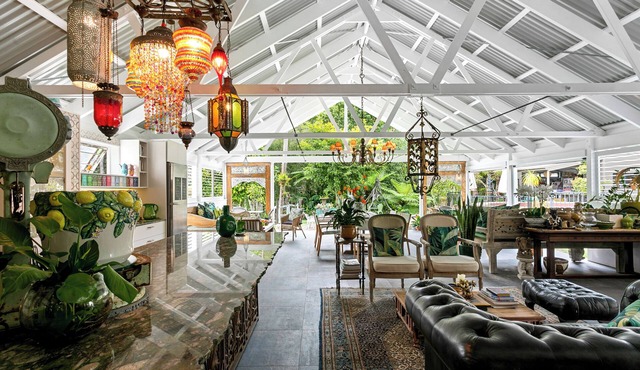 Noosa Valley Manor B&B Retreat