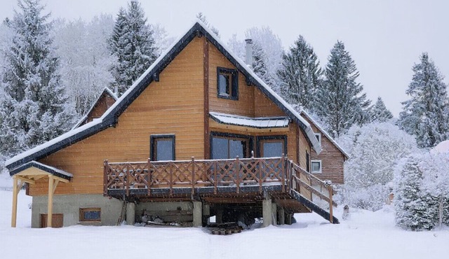 Nordic Chalet for 6 People in La Féclaz – Perfect for Your Ski Getaway