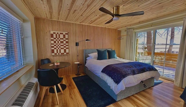 Nordic Harbor | Room 2 | Tranquil Maple