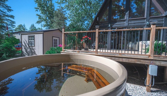 Nordic Spa Retreat - hot tub/Cold tub/sauna/fireplace