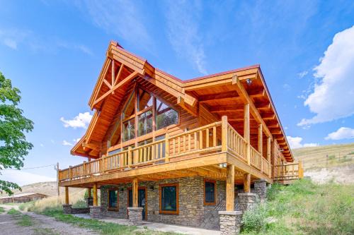 Nordic Style Lodge w/Deck on 80 Acres in Arlee