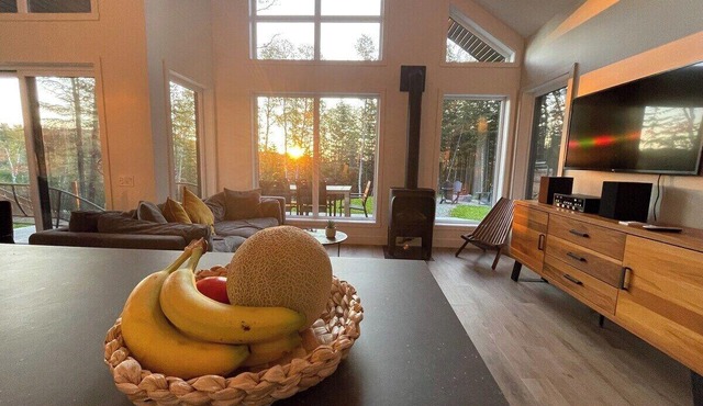Nordik 126: Private Hot Tub, Covered Terrace & BBQ
