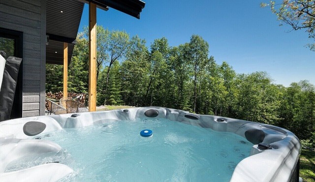 Nordik Emma 157: Hot Tub, Views & Covered Terrace