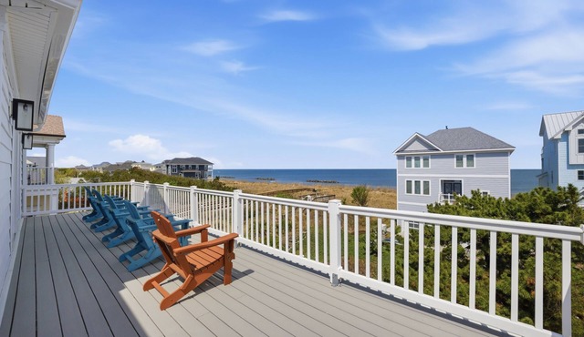 Norfolk Family Beach House 5BR Walk To Sand Ideal for Groups of 10!