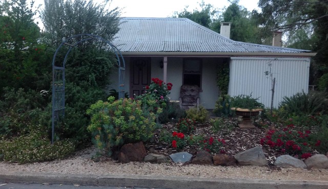 Norma's Place Self Contained Cottage