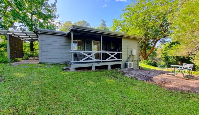 Norman Lindsay Cottage - Wilderness Cabin, A/C, BBQ, Smart TV, Norman Lindsay Gallery Estate