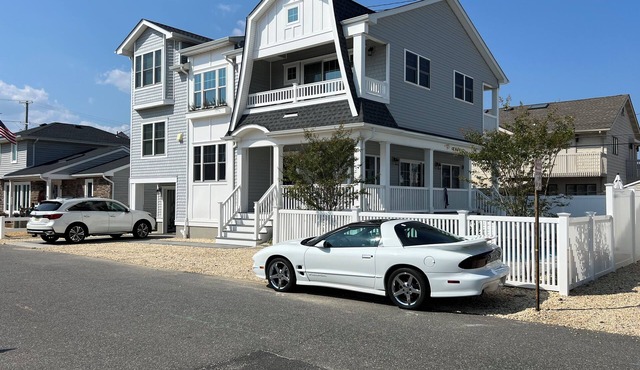 Normandy Beach Block rental, Brand new construction with a private pool ☀️⛱️ 🌊