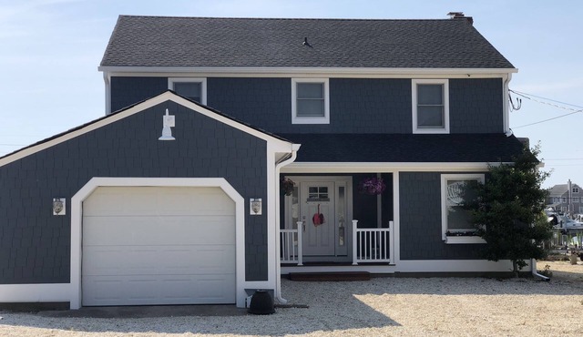 NORMANDY BEACH - LAVALLETTE - JERSEY SHORE - ON BAY WITH PRIVATE BEACH & DOCK